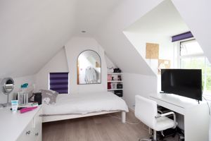 Bedroom- click for photo gallery